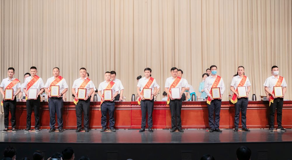 bte365官网-不凡成就非凡,相信品牌力量